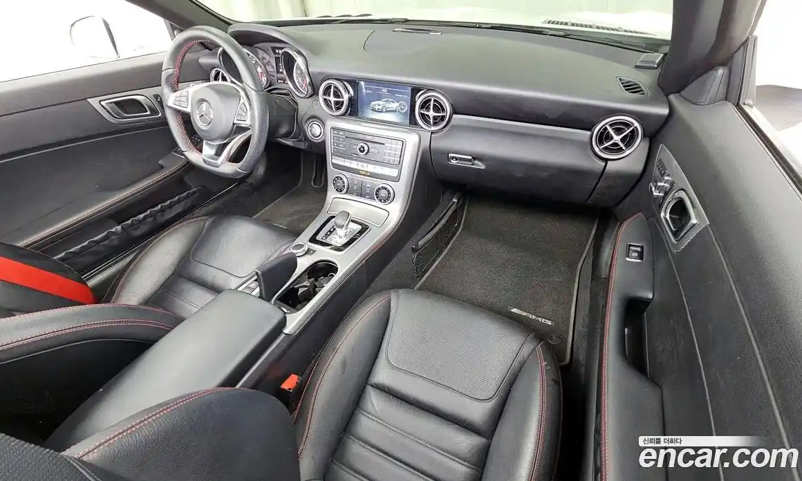 Mercedes-Benz SLC-Class 2018 2.0 гидро, фото 7 Mercedes-Benz SLC-Class 2018 2.0 гидро, фото 7