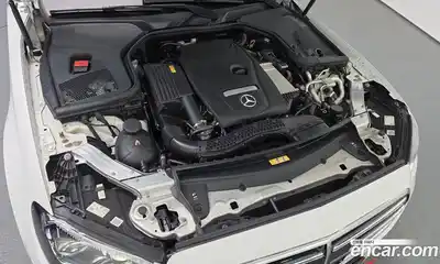 Mercedes-Benz E-Class 2022 2.0 автомат (гидро), миниатюра 6