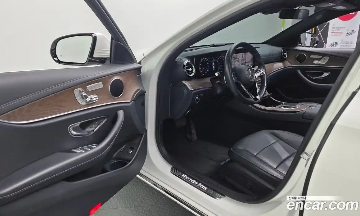 Mercedes-Benz E-Class 2022 2.0 автомат (гидро), фото 10