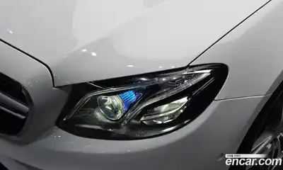Mercedes-Benz E-Class 2019 1.9 автомат (гидро), миниатюра 8