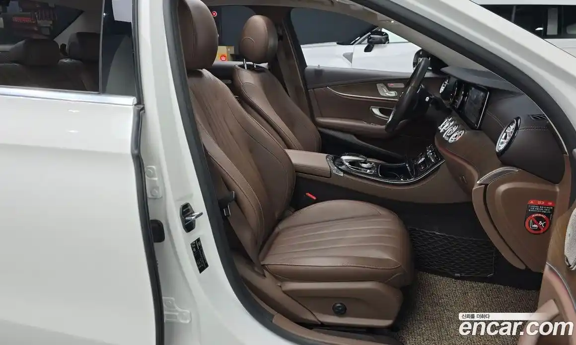 Mercedes-Benz E-Class 2019 1.9 автомат (гидро), фото 15