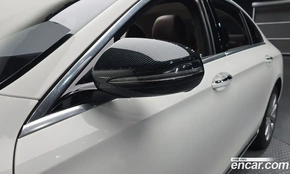 Mercedes-Benz E-Class 2019 1.9 автомат (гидро), фото 31