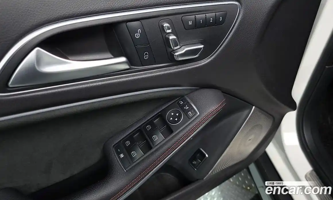 Mercedes-Benz GLA-Class 2018 2.0 гидро, фото 27 Mercedes-Benz GLA-Class 2018 2.0 гидро, фото 27
