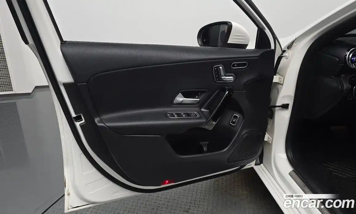 Mercedes-Benz A-Class 2020 2.0 гидро, фото 13 Mercedes-Benz A-Class 2020 2.0 гидро, фото 13