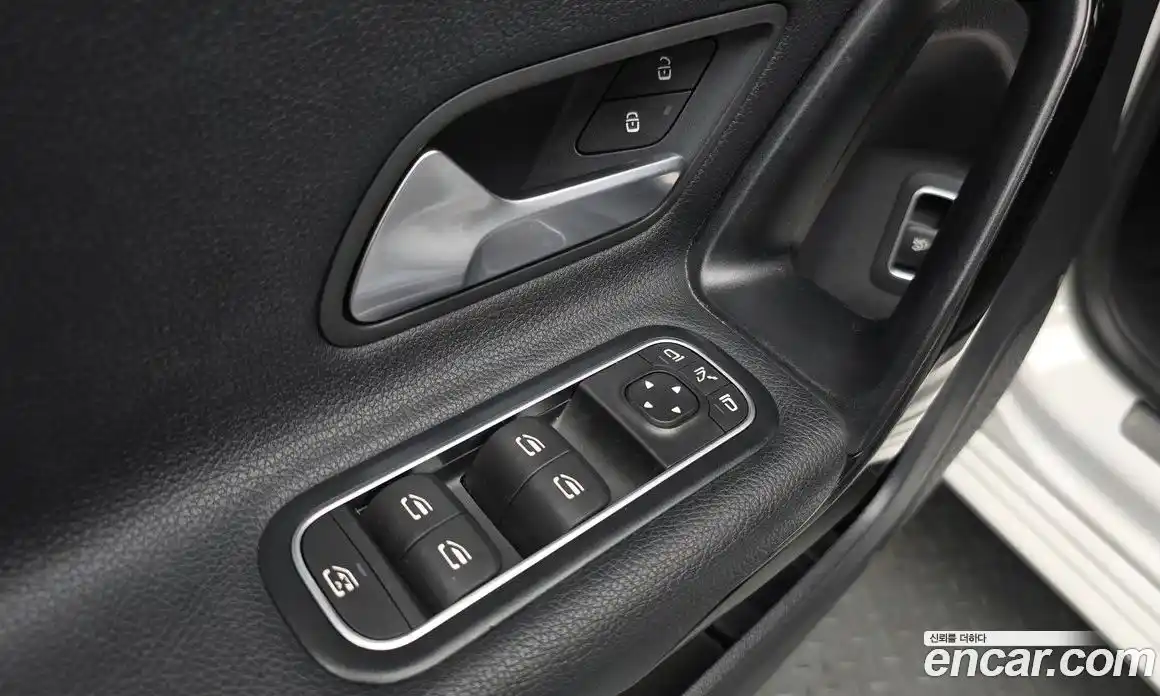 Mercedes-Benz A-Class 2020 2.0 гидро, фото 29 Mercedes-Benz A-Class 2020 2.0 гидро, фото 29
