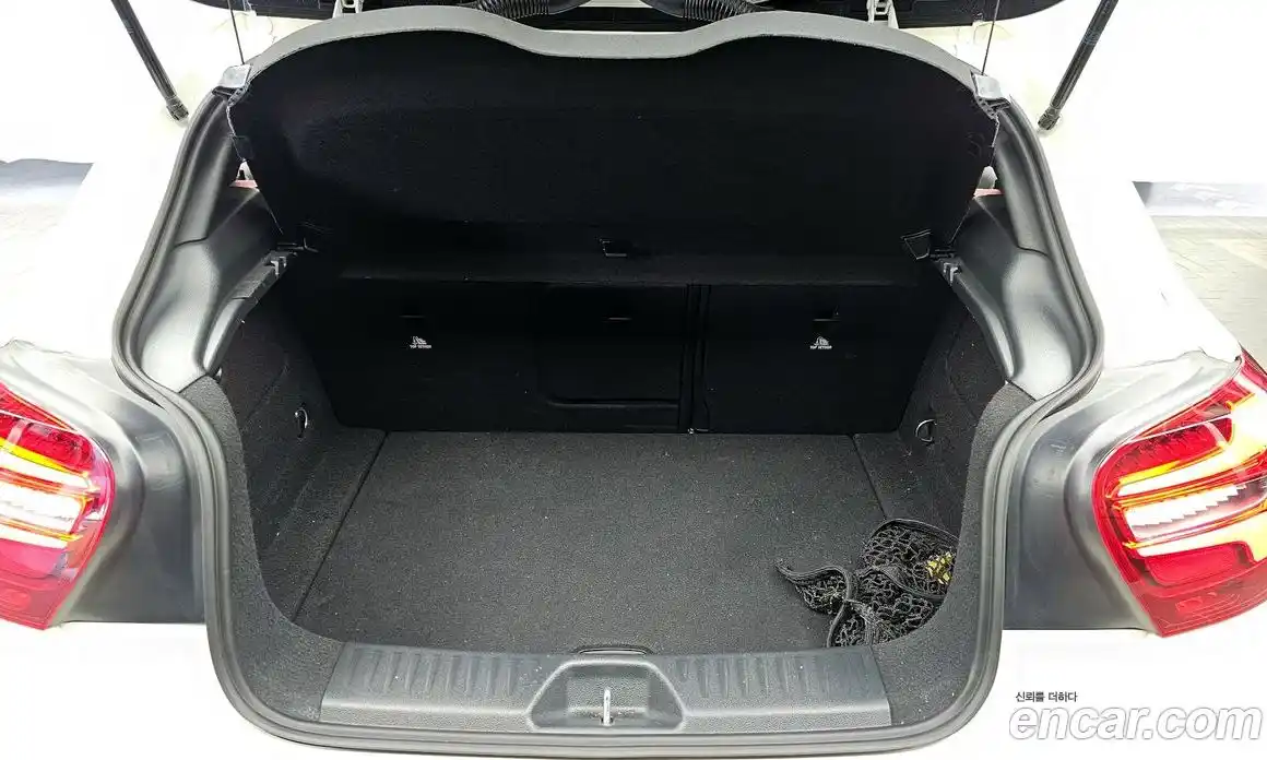 Mercedes-Benz A-Class 2018 2.0 гидро, фото 20 Mercedes-Benz A-Class 2018 2.0 гидро, фото 20