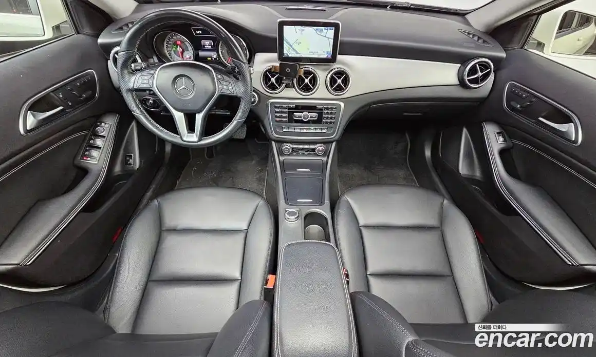 Mercedes-Benz GLA-Class 2014 2.1 гидро, фото 7 Mercedes-Benz GLA-Class 2014 2.1 гидро, фото 7