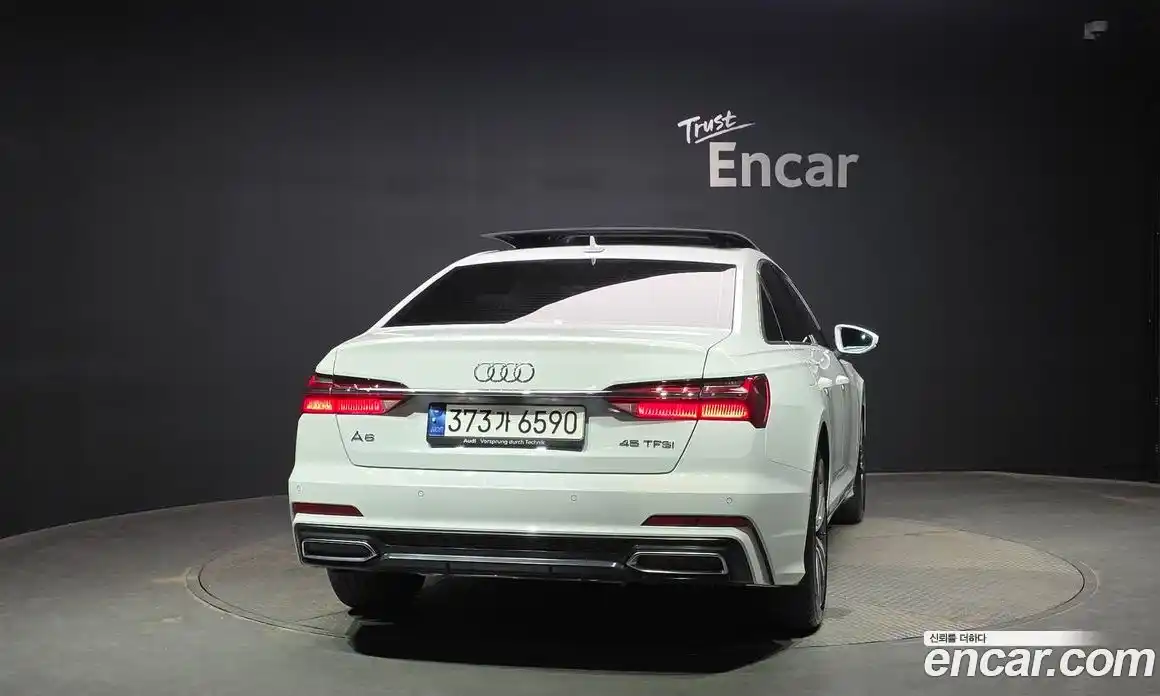 Audi A6 2023 2.0 автомат (гидро), фото 3