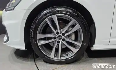 Audi A6 2023 2.0 автомат (гидро), миниатюра 4