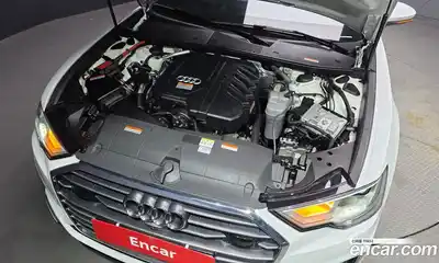 Audi A6 2023 2.0 автомат (гидро), миниатюра 5