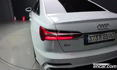 Audi A6 2023 2.0 автомат (гидро), миниатюра 8