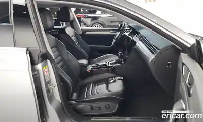 Volkswagen Arteon 2018 2.0 автомат (гидро), миниатюра 11