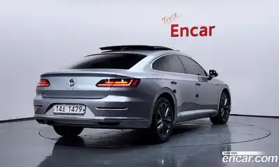 Volkswagen Arteon 2018 2.0 автомат (гидро), миниатюра 2