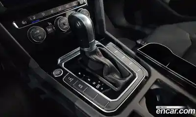 Volkswagen Arteon 2018 2.0 автомат (гидро), миниатюра 9