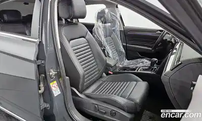 Volkswagen Passat 2021 2.0 автомат (гидро), миниатюра 11