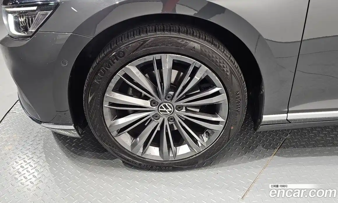 Volkswagen Passat 2021 2.0 автомат (гидро), фото 5