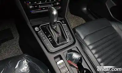 Volkswagen Passat 2021 2.0 автомат (гидро), миниатюра 9
