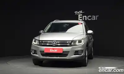 Volkswagen Tiguan 2012 2.0 автомат (гидро), миниатюра 3