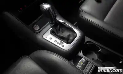 Volkswagen Tiguan 2012 2.0 автомат (гидро), миниатюра 9