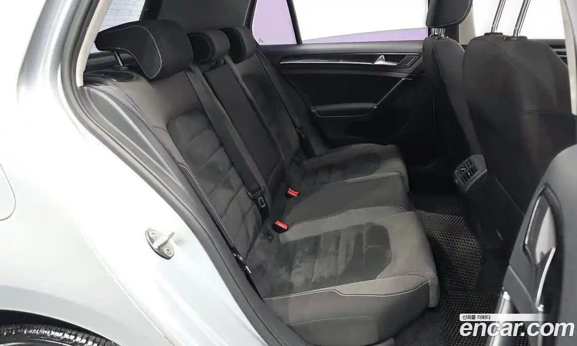 Volkswagen Golf 2013 2.0 автомат (гидро), фото 11