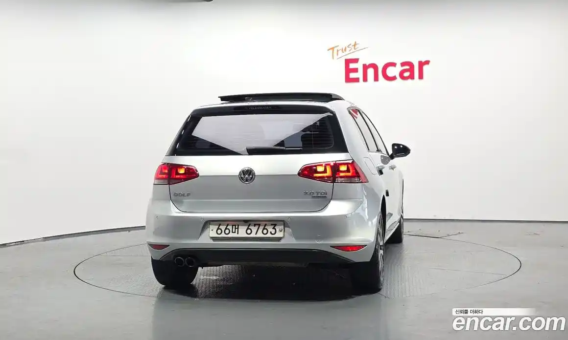 Volkswagen Golf 2013 2.0 автомат (гидро), фото 4