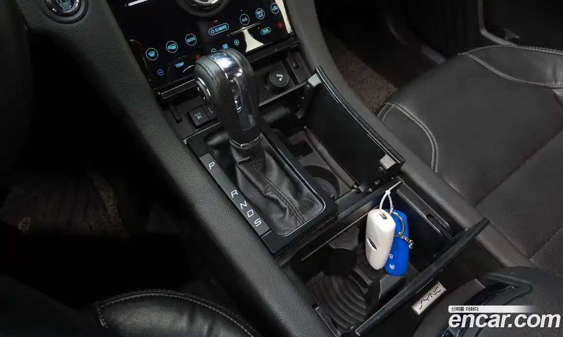Ford Taurus 2017 2.0 автомат (гидро), фото 12
