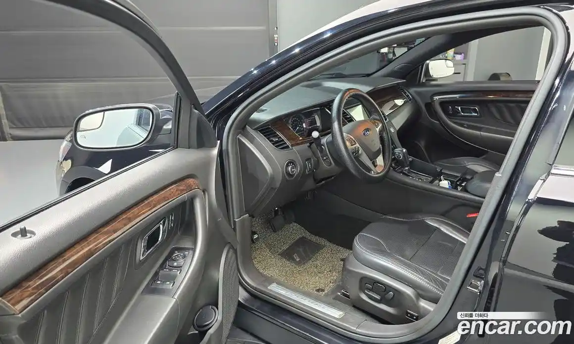 Ford Taurus 2017 2.0 автомат (гидро), фото 13
