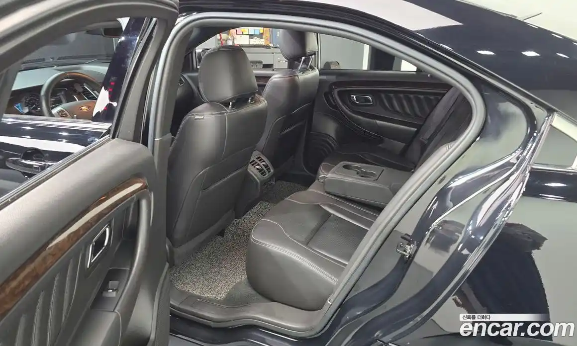 Ford Taurus 2017 2.0 автомат (гидро), фото 16