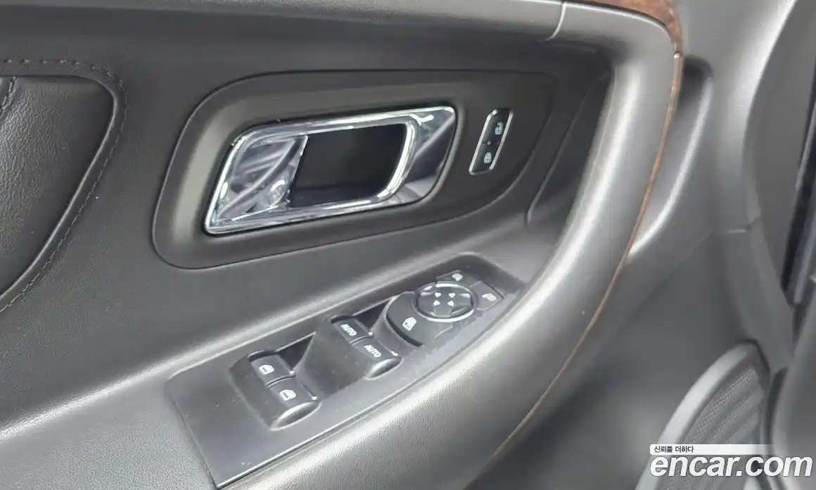 Ford Taurus 2017 2.0 автомат (гидро), фото 19