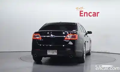 Ford Taurus 2017 2.0 автомат (гидро), миниатюра 4