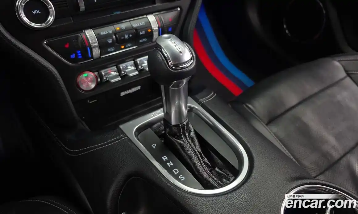 Ford Mustang 2018 2.3 автомат (гидро), фото 12