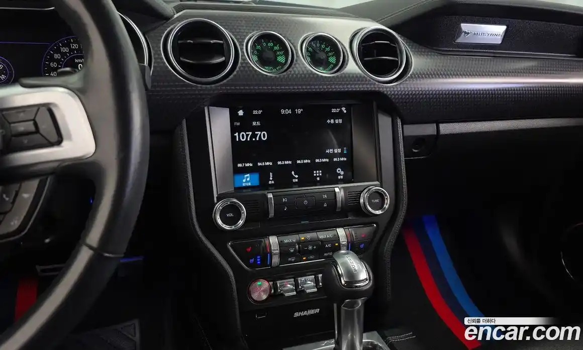 Ford Mustang 2018 2.3 автомат (гидро), фото 20