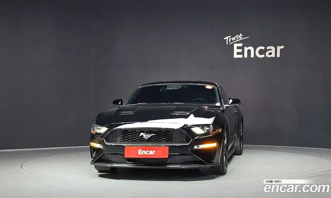 Ford Mustang 2018 2.3 автомат (гидро), фото 3