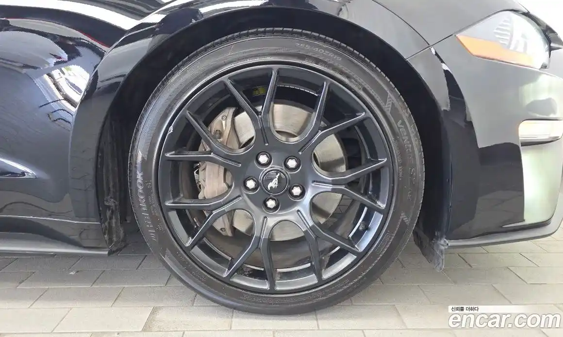 Ford Mustang 2018 2.3 автомат (гидро), фото 7