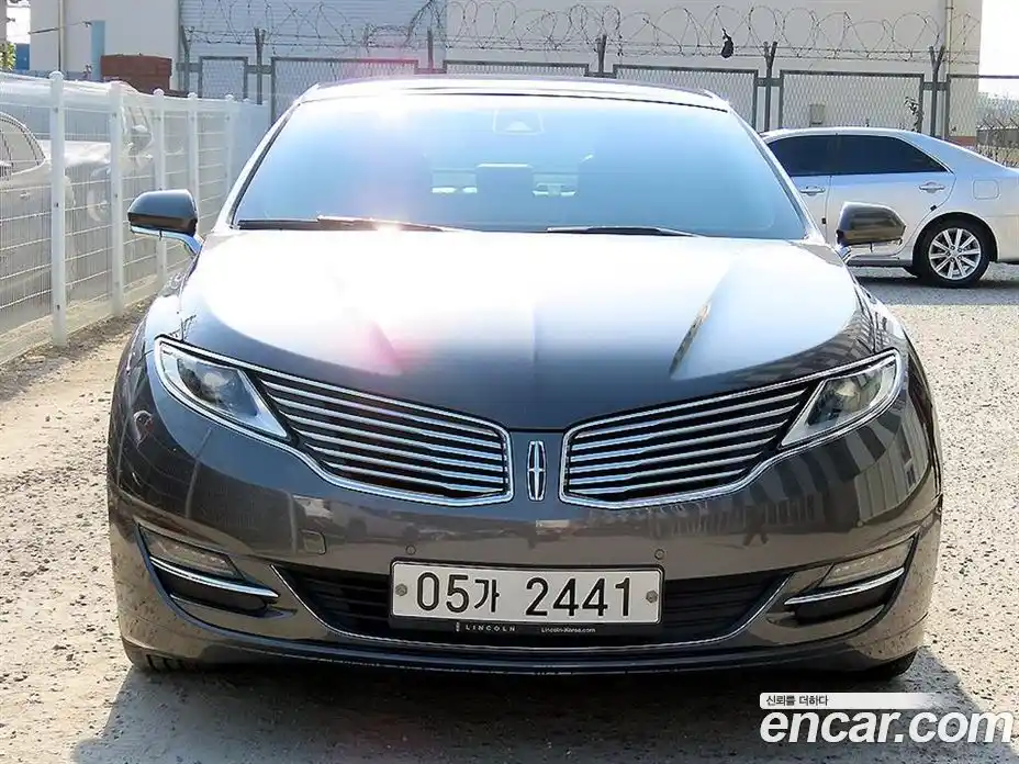 Lincoln MKZ 2015 2.0 автомат (гидро), фото 1 Lincoln MKZ 2015 2.0 автомат (гидро), фото 1