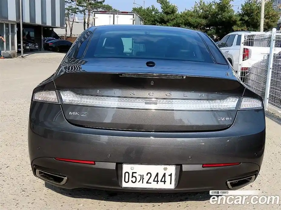 Lincoln MKZ 2015 2.0 автомат (гидро), фото 4 Lincoln MKZ 2015 2.0 автомат (гидро), фото 4