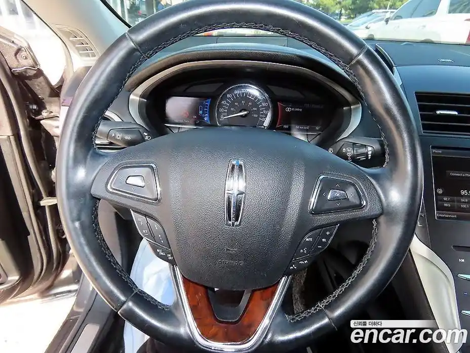 Lincoln MKZ 2015 2.0 автомат (гидро), фото 8 Lincoln MKZ 2015 2.0 автомат (гидро), фото 8