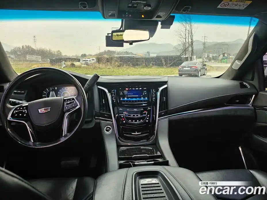 Cadillac Escalade 2018 6.2 автомат (гидро), фото 11 Cadillac Escalade 2018 6.2 автомат (гидро), фото 11