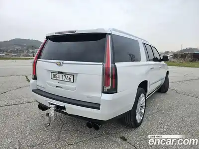 Cadillac Escalade 2018 6.2 автомат (гидро), миниатюра 4 Cadillac Escalade 2018 6.2 автомат (гидро), миниатюра 4