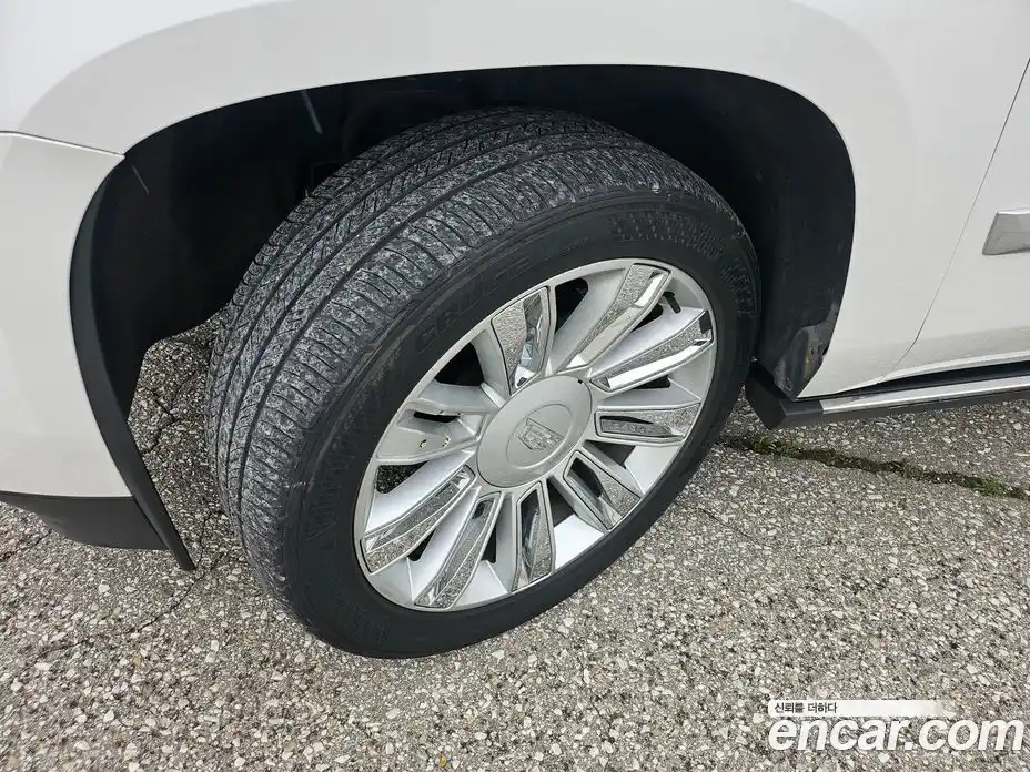 Cadillac Escalade 2018 6.2 автомат (гидро), фото 9 Cadillac Escalade 2018 6.2 автомат (гидро), фото 9
