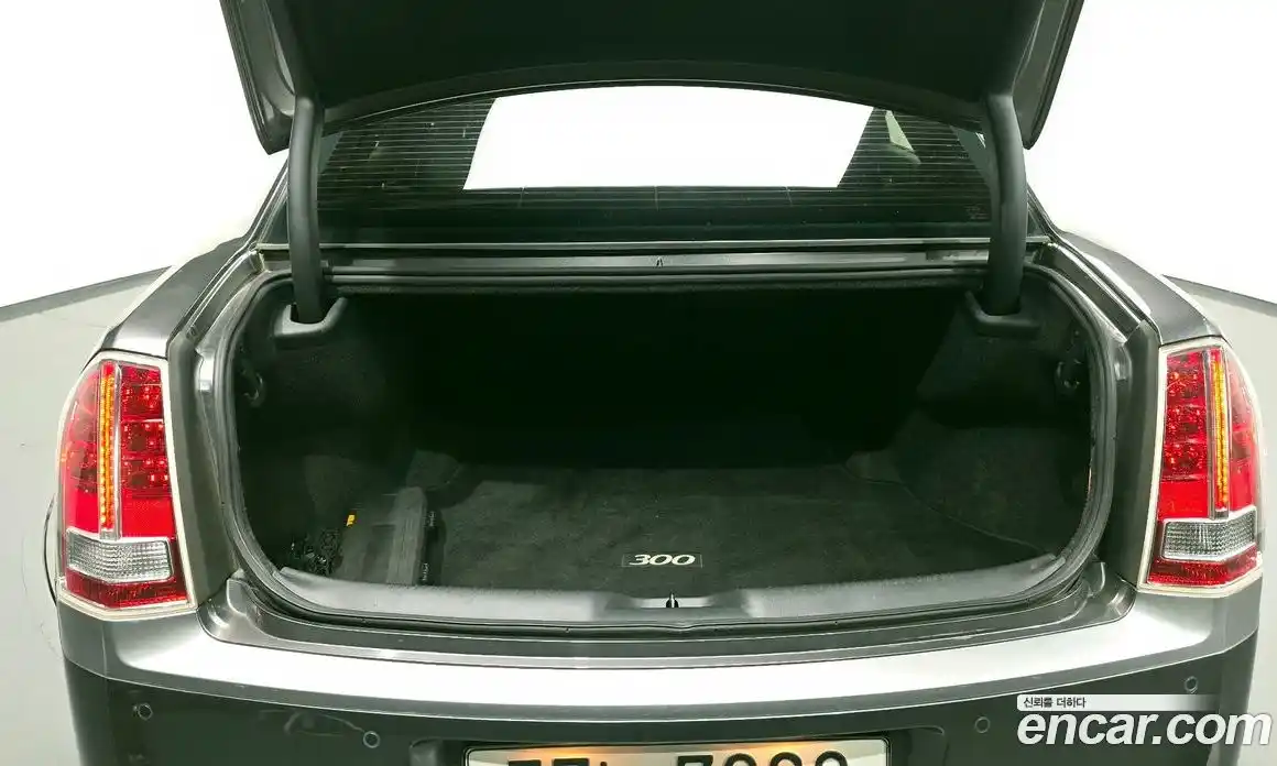 Chrysler 300C 2014 3.6 автомат (гидро), фото 20 Chrysler 300C 2014 3.6 автомат (гидро), фото 20