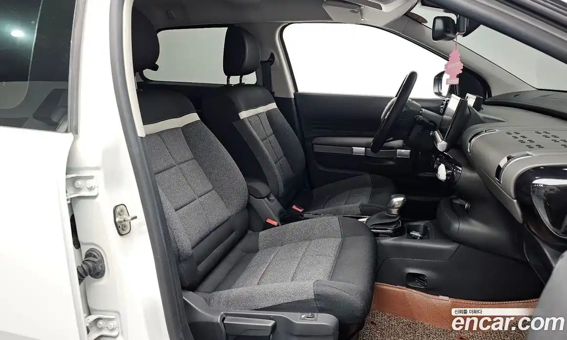 Citroen C4 Cactus 2021 1.5 автомат (гидро), фото 17 Citroen C4 Cactus 2021 1.5 автомат (гидро), фото 17