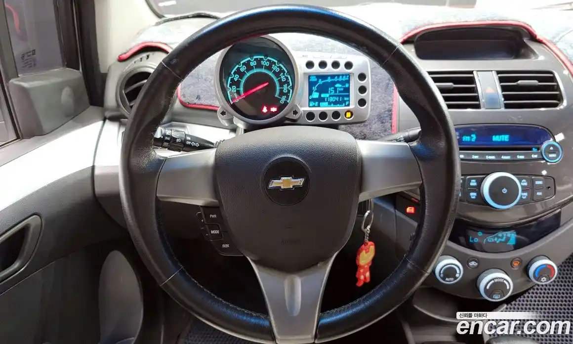 Chevrolet Spark 2011 1.0 автомат (гидро), фото 13