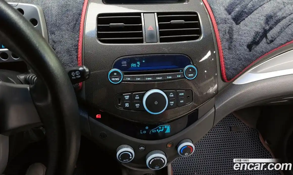 Chevrolet Spark 2011 1.0 автомат (гидро), фото 14