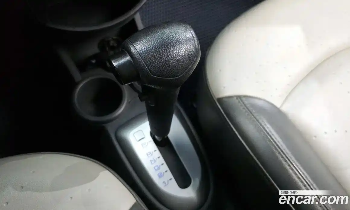 Chevrolet Spark 2011 1.0 автомат (гидро), фото 9