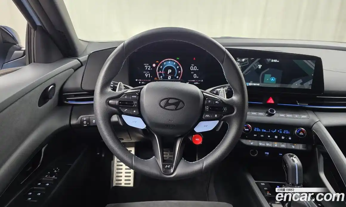 Hyundai Avante 2025 2.0 автомат (гидро), фото 13