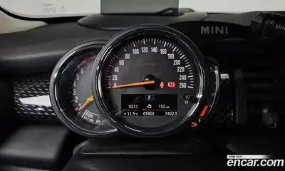Mini Cooper 2018 2.0 автомат (гидро), миниатюра 7