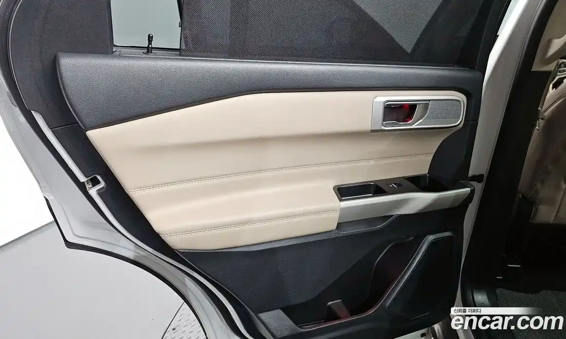 Ford Explorer 2022 2.3 автомат (гидро), фото 14