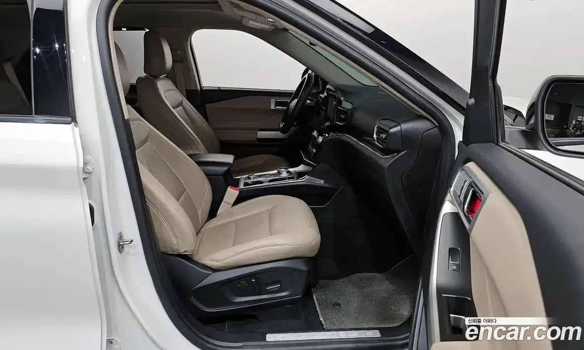 Ford Explorer 2022 2.3 автомат (гидро), фото 16