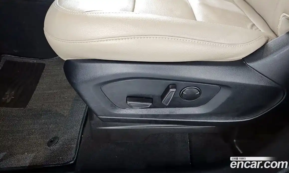 Ford Explorer 2022 2.3 автомат (гидро), фото 29